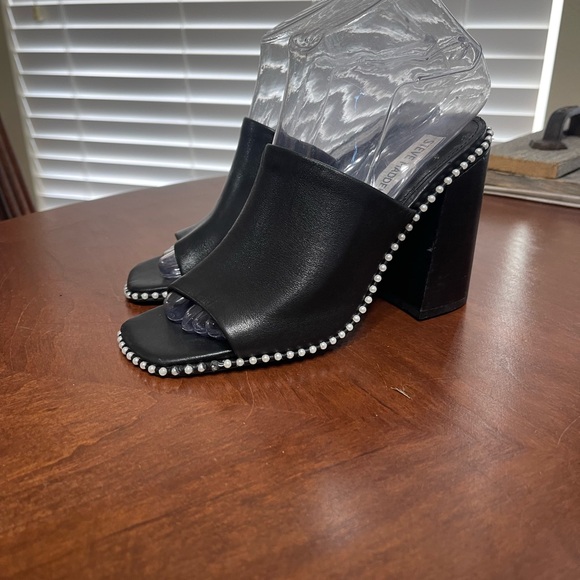 Steve Madden Leather Block Heel Pearl  Decoded Sandals - Picture 2 of 12